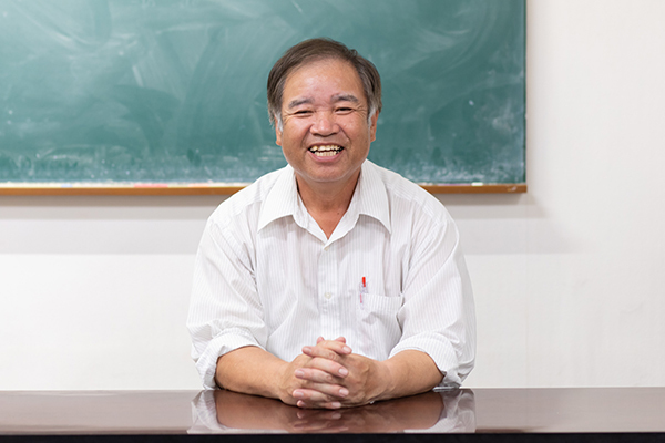 西井 勝彦